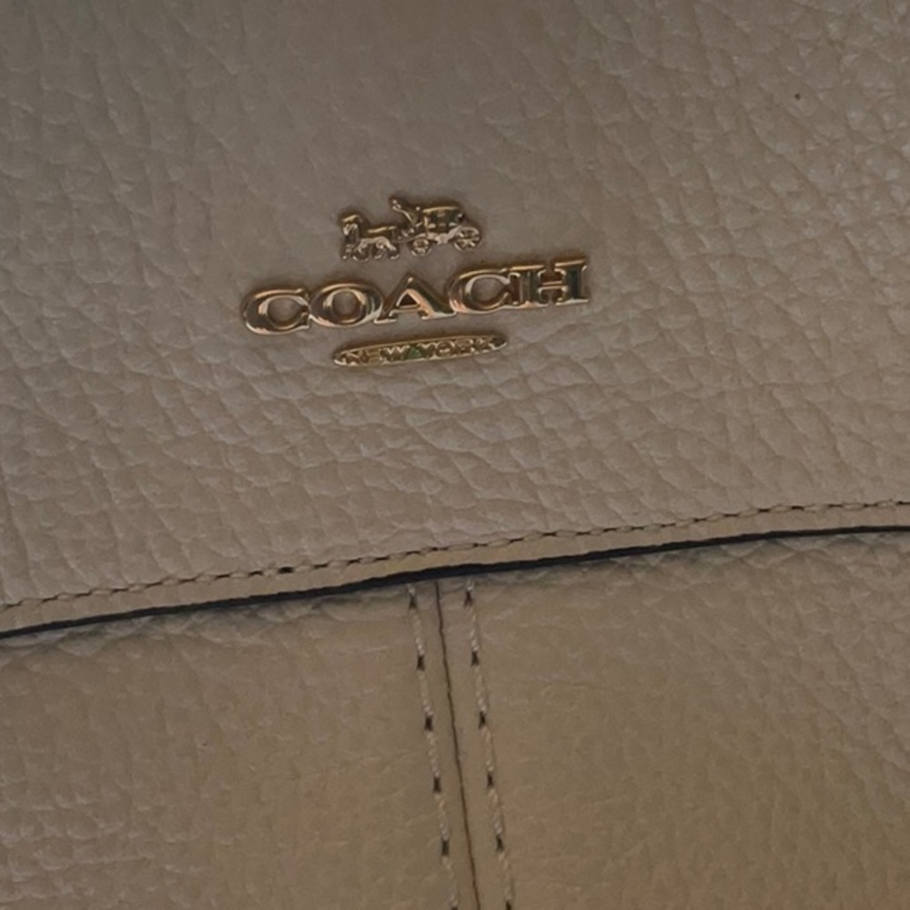 Coach  Leather Bag - Picture 9 of 9